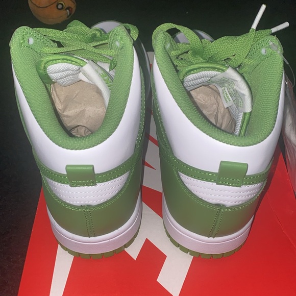 New Nike dunk high retro chlorophyll. Sz. 8M/9.5W. Original box. Extra laces - Picture 4 of 8